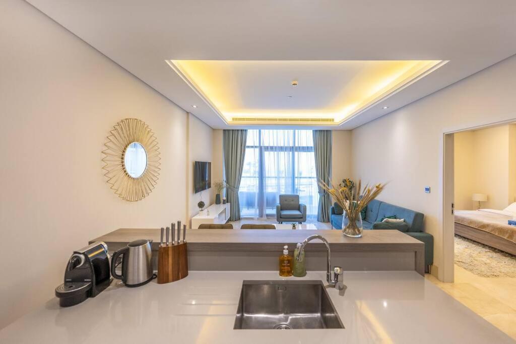 Cozy Beachfront 1 Bedroom - The 8 دبي