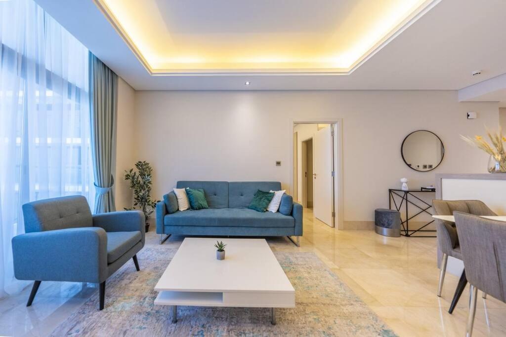 Cozy Beachfront 1 Bedroom - The 8 شقة