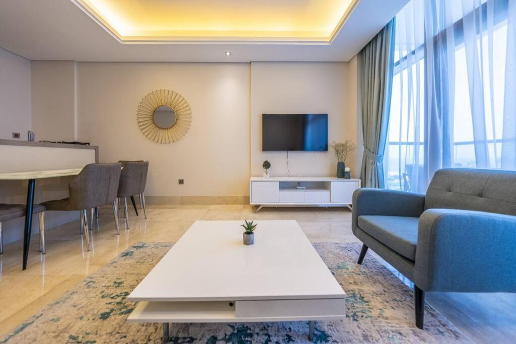 شقة Cozy Beachfront 1 Bedroom - The 8 *