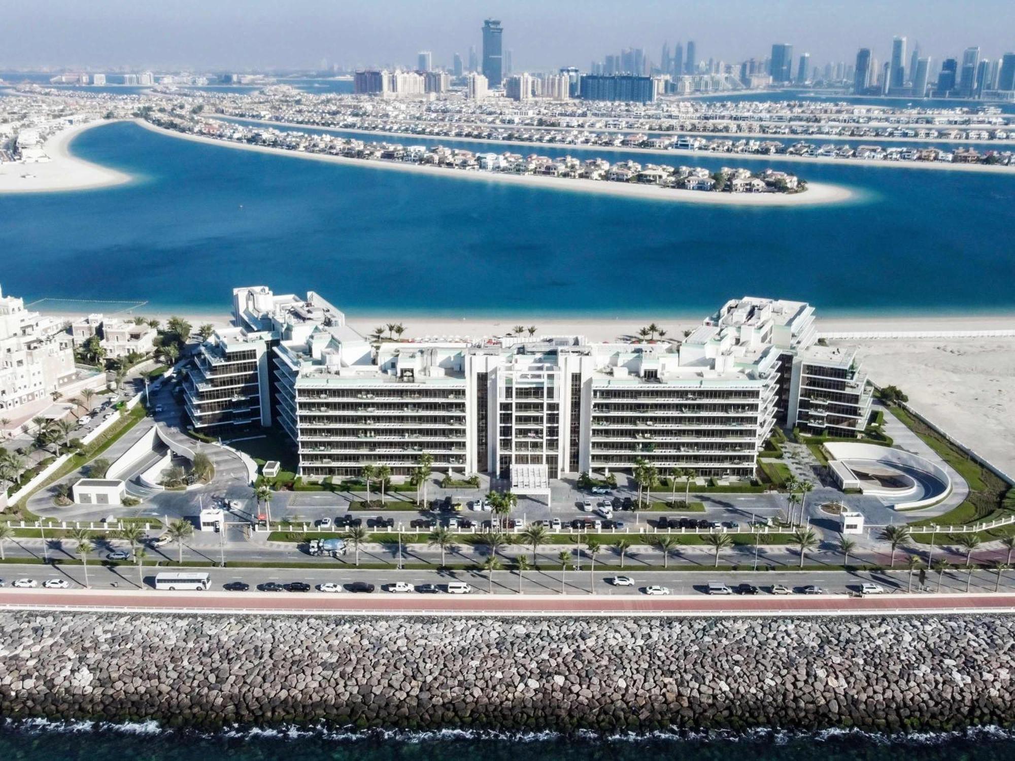 Cozy Beachfront 1 Bedroom - The 8 دبي